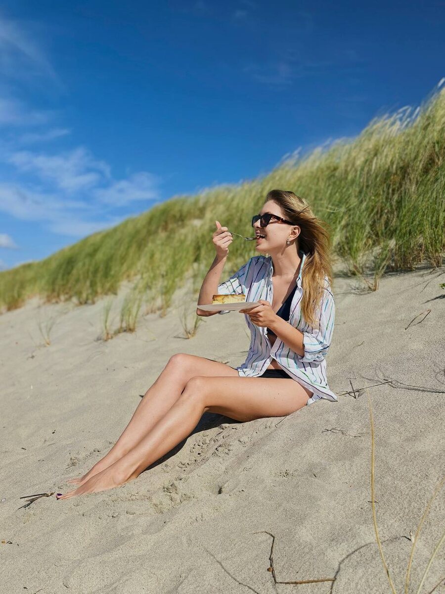 На фото ведущая прогноза погоды на канале  "Звезда" Ольга Паршина