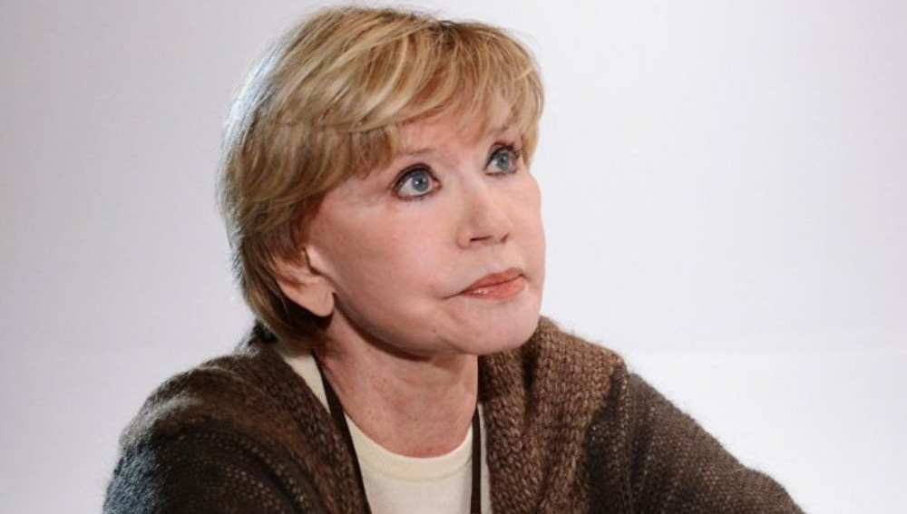 Вера Алентова