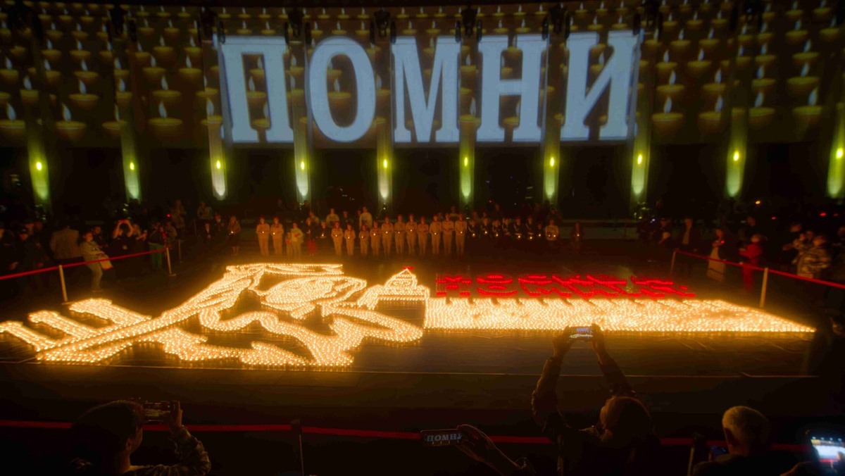    Акция в День памяти и скорби на Поклонной горе в Москве. Фото: Komsomolskaya Pravda / www.globallookpress.com