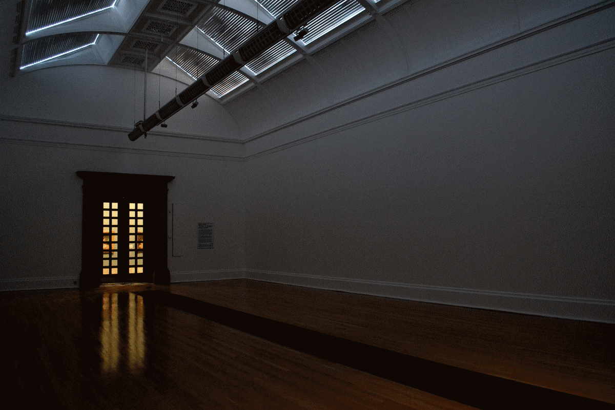 Мартин Крид, «Огни зажигаются и гаснут», 2000