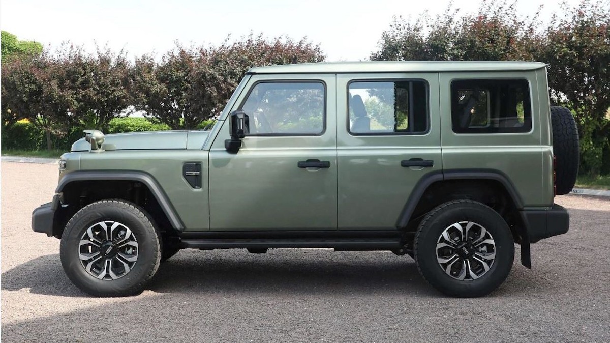    BAW BJ212. Фото DongCheDi