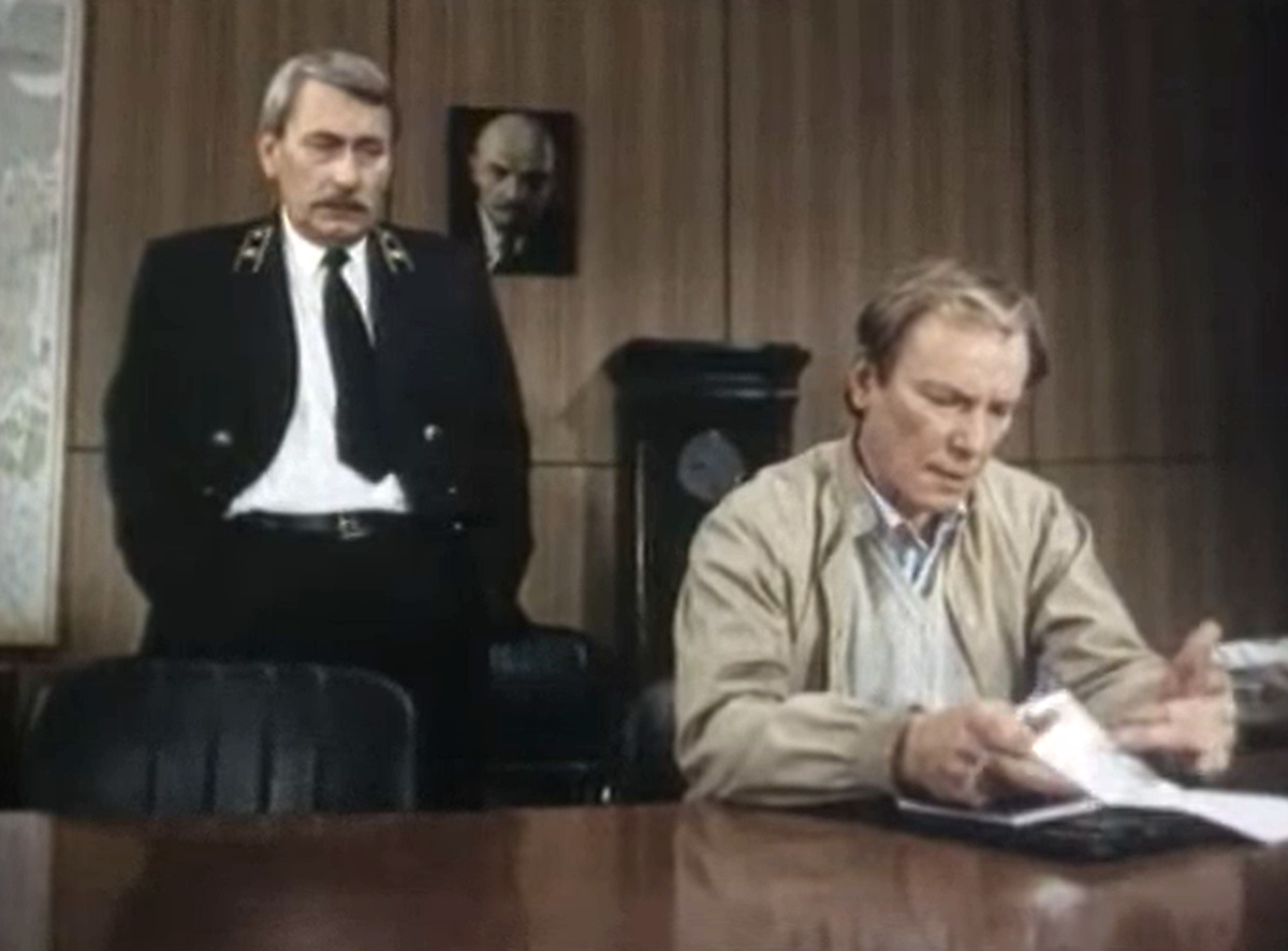 Кадр из телефильма "Визит к Минотавру", 1987 г., режиссер Эльдор Уразбаев, сценаристы Аркадий Вайнер, Георгий Вайнер, композитор Эдуард Артемьев (скриншот)