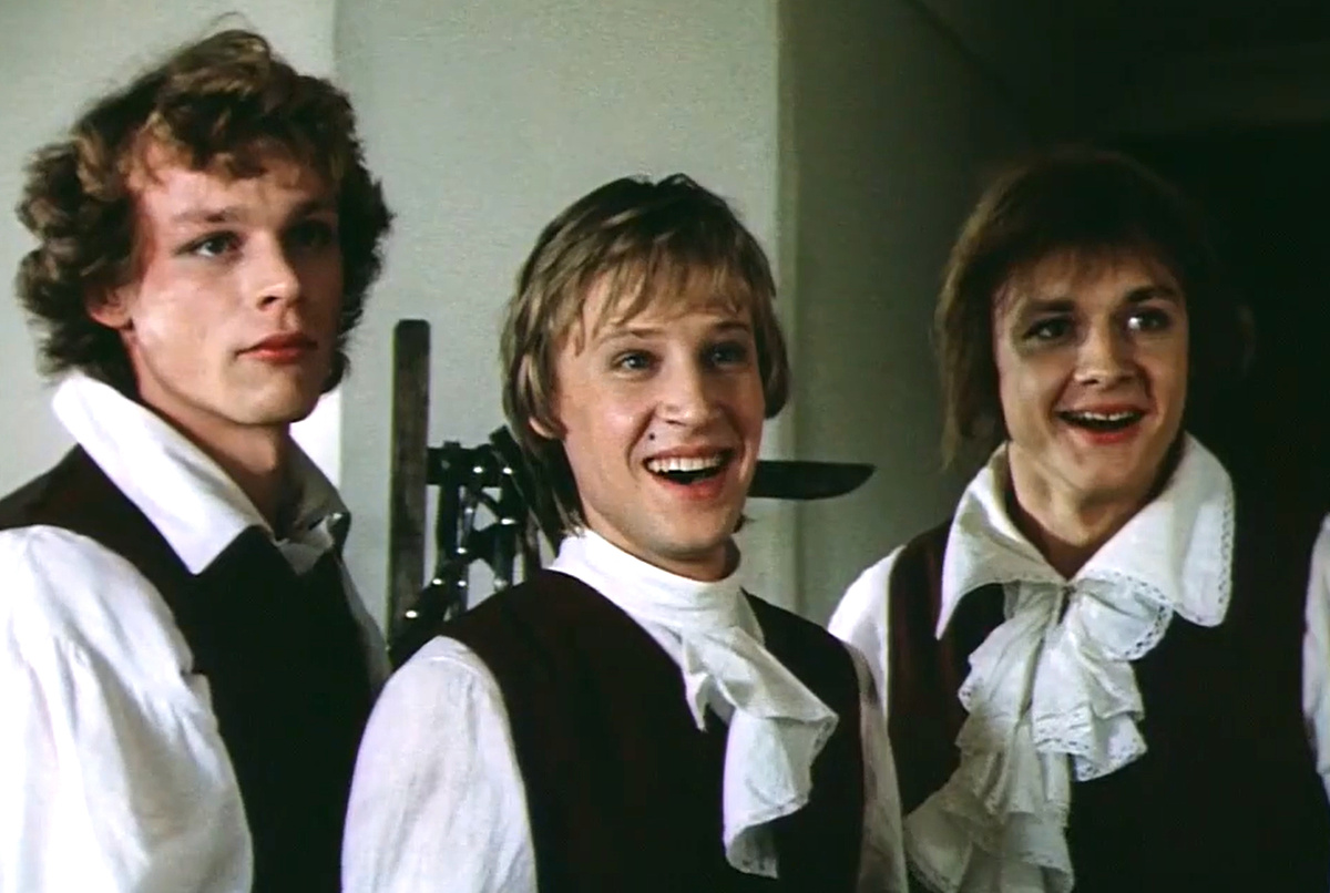 Кадр из телефильма "Гардемарины, вперед!", 1987 г., режиссер Светлана Дружинина, сценаристы Светлана Дружинина, Юрий Нагибин, Нина Соротокина, композитор Виктор Лебедев (скриншот)