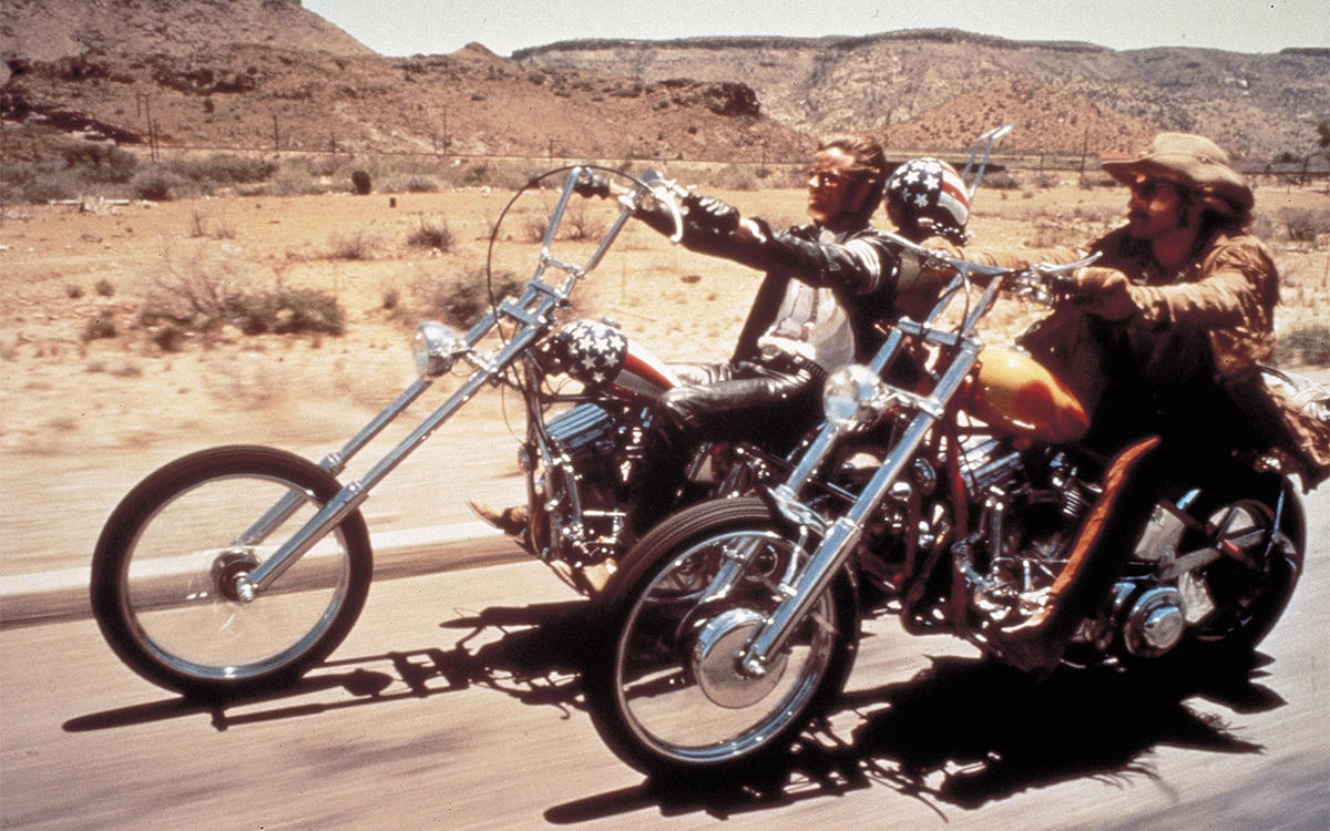 Columbia Pictures / Zuma / Global Look Press📷Деннис Хоппер и Питер Фонда в фильме «Беспечный ездок» (Easy Rider), 1969 год