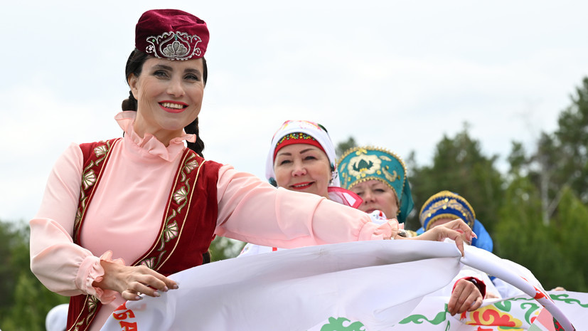     Празднование Сабантуя в Татарстане РИА Новости Максим Богодвид