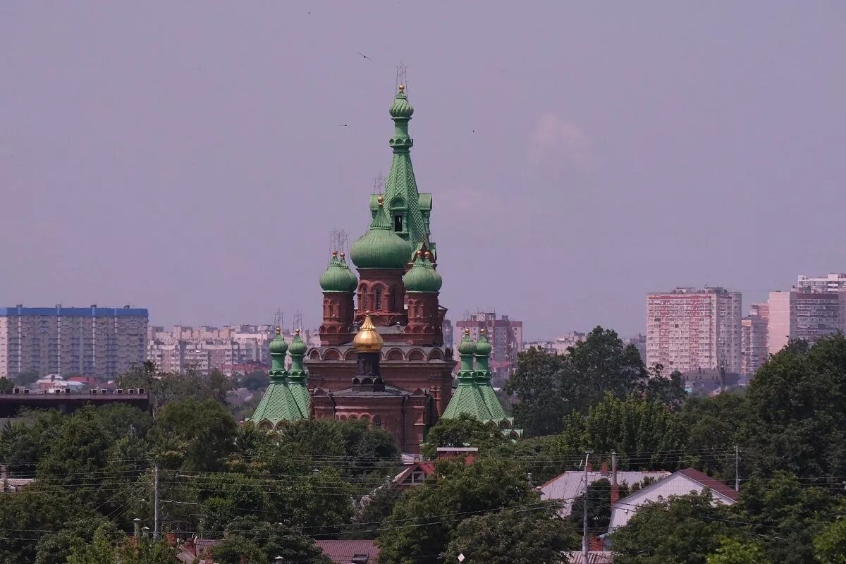 У православного храма в самом центре Краснодара удивительная история.
Фото: Михаил Ступин