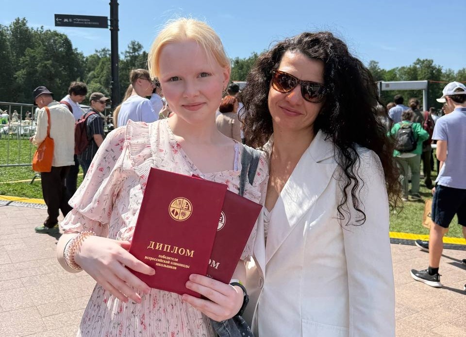 Соня со своим тьютором Анной