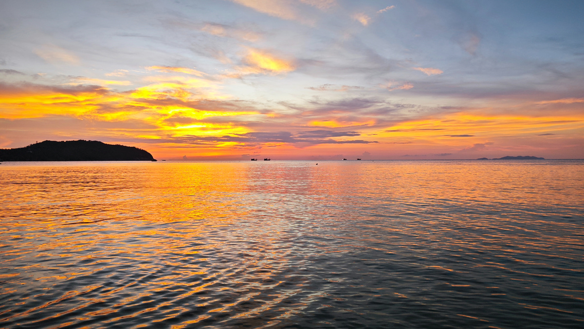 пляж Haad Khom Beach (Хаад Кхом) о. Панган