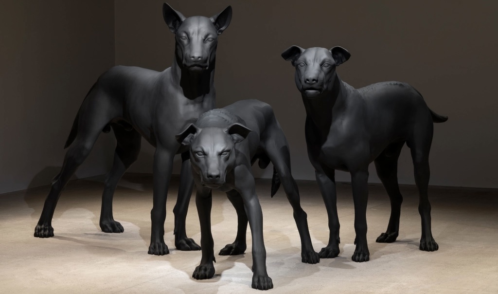 Ron Mueck, Defend, 2023.