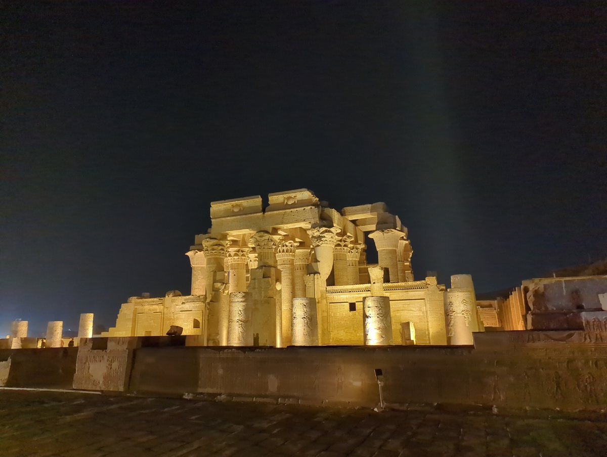 Храм в Ком-Омбо