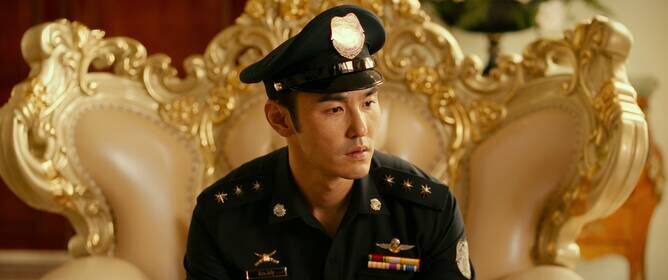 Актер Этан Жуань