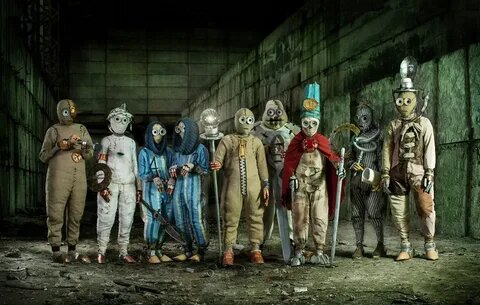 У каждого в этом мире есть предназначение. Найти своё не так просто, как кажется на первый взглад. Возможно ваше предназначение просто поднять кленовый листок со скамейки в одределённый день и время, а может быть и создать лекарство от рака. В любом случае каждое предназначение является частью чего-то великого, возможно даже недоступного для нашего понимания. Так что смело идите в мир и поднимите свой листок.