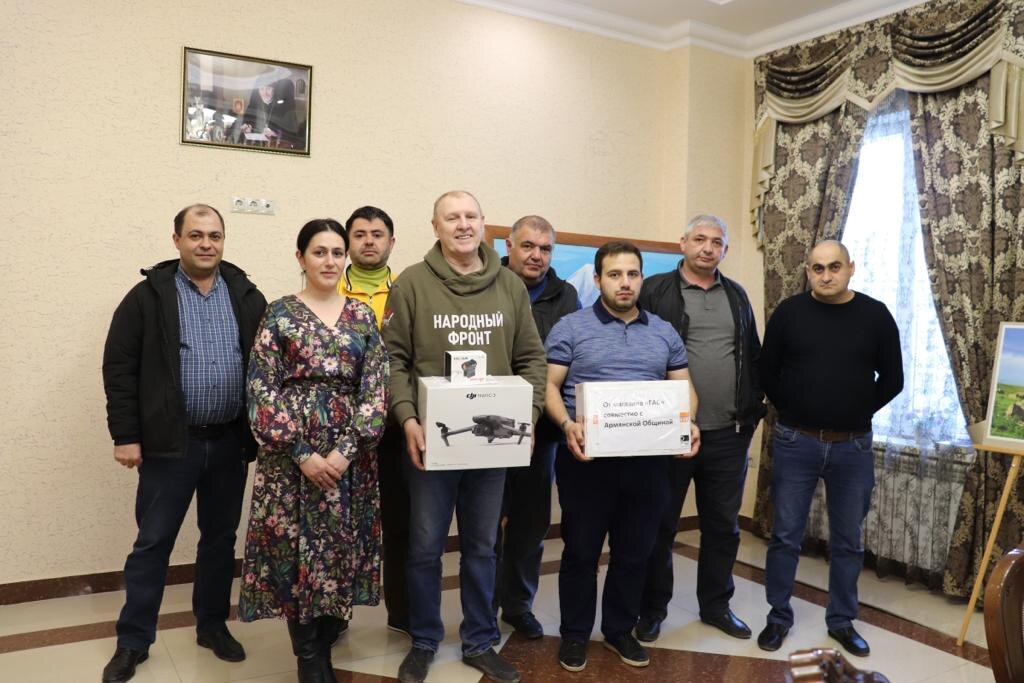 Союз армян Якутии в рамках проекта Народного фронта «Все для Победы!» передал участникам СВО квадрокоптеры, медикаменты и другую гуманитарную помощь