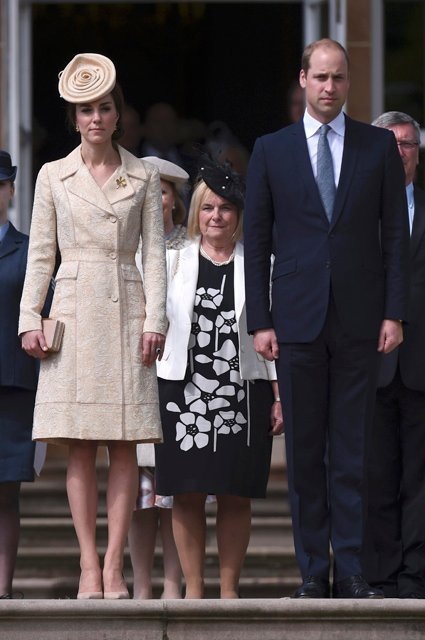 Кейт и принц Уильям на садовой вечеринке в 2016 году. Фото Getty Images