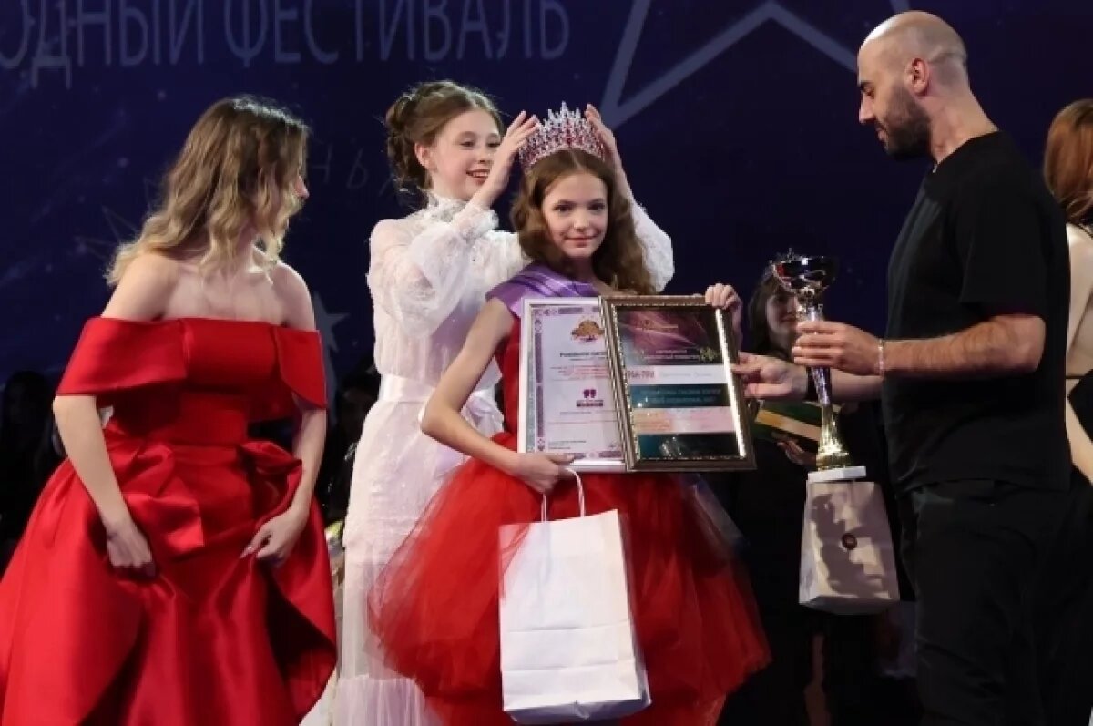    За всю историю проведения фестиваля «Маленькие Мисс и Мистер Россия 2025» Злата стала первой омичкой, которой удалось взять гран-при.