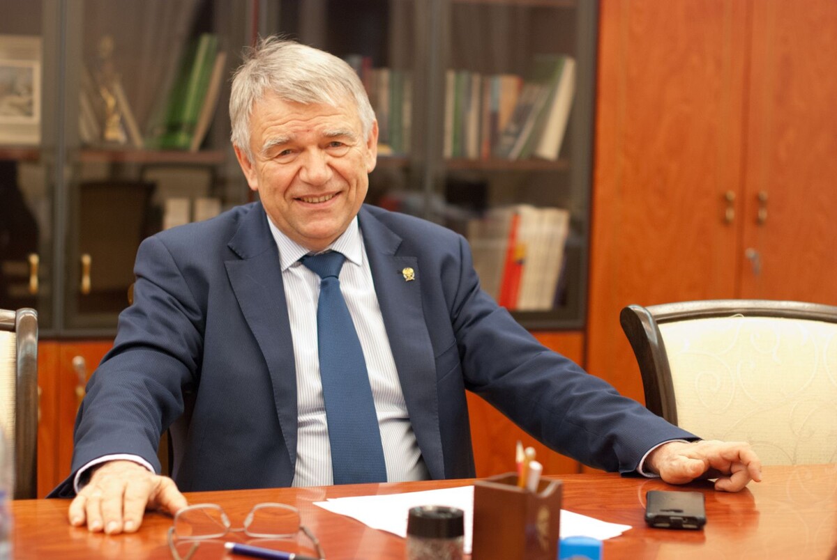 Валентин Пармон