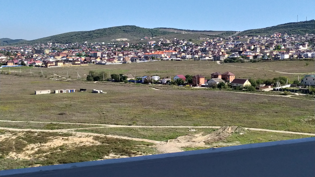 Вид из окна нашей квартиры 16 этаж (фото автора) 2020 г