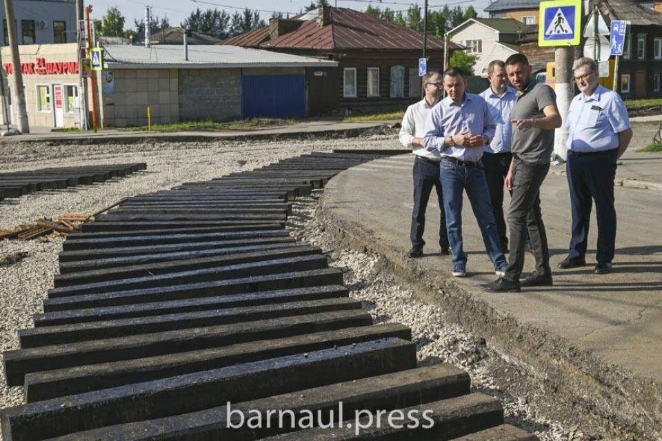   Ремонт трамвайных путей в Барнауле. Источник: Администрация Барнаула