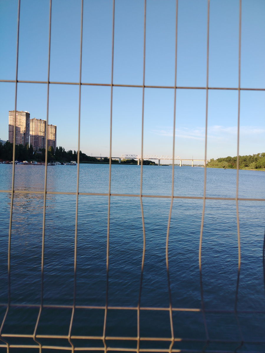 Вид на железнодорожный мост через Дон