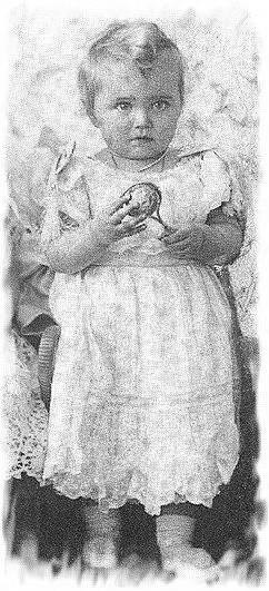 Марии 2 года.