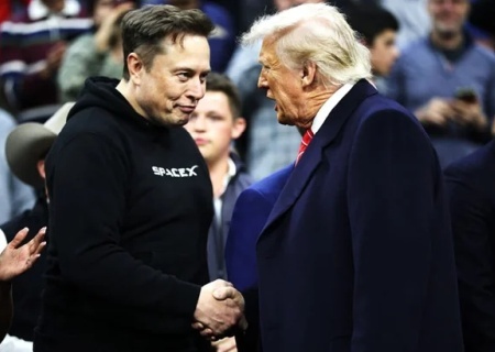    Республиканцы срочно мирят Трампа и Маска: слишком велики риски войны между ними