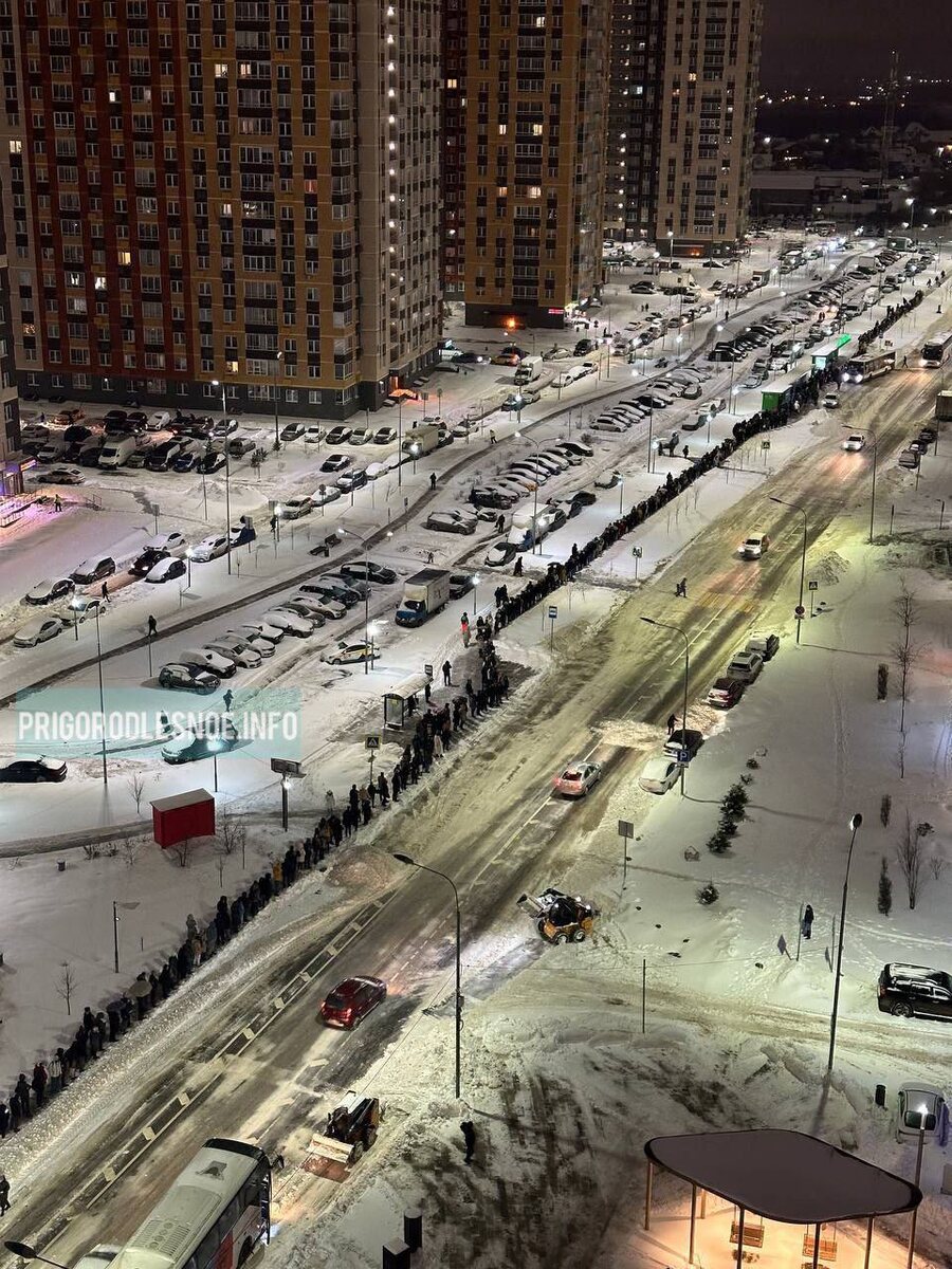 Очереди на общественный транспорт. Новая Москва.