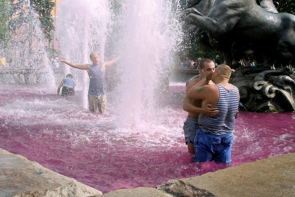 Ой, это не они... но мастера!