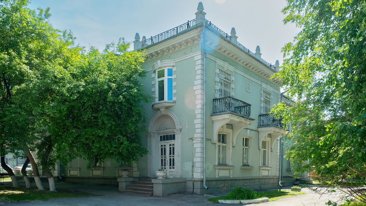 Дом по ул. Максима Горького, 26А. Новосибирск. Фотография - www.openmainphoto.ru