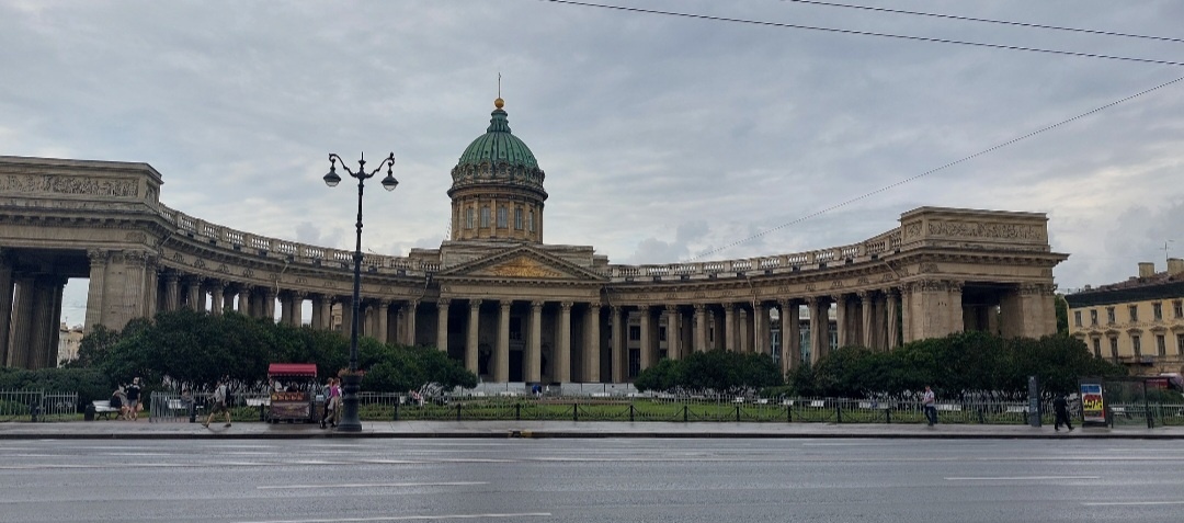 Прекрасный утренний город