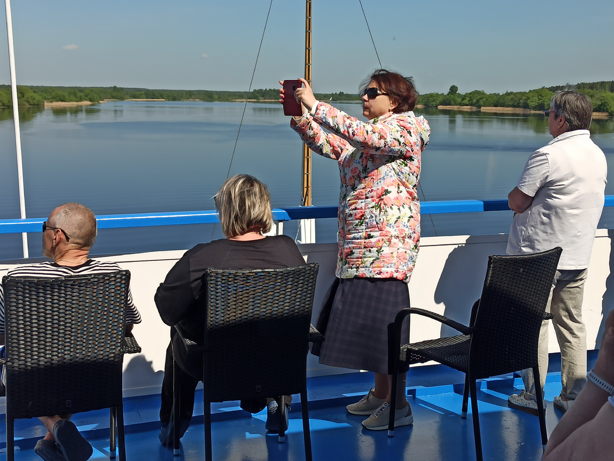 Обзорная площадка на третьей палубе Максима Литвинова.