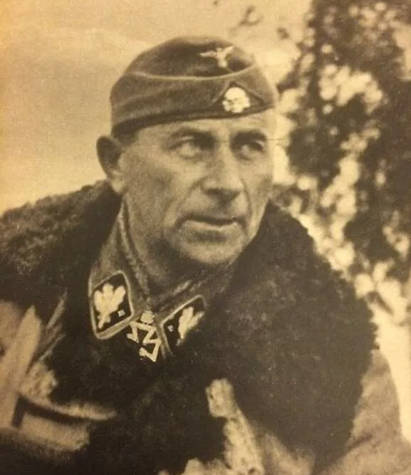 Группенфюрер СС Хауссер. Осень 1941г. Фото из открытых источников