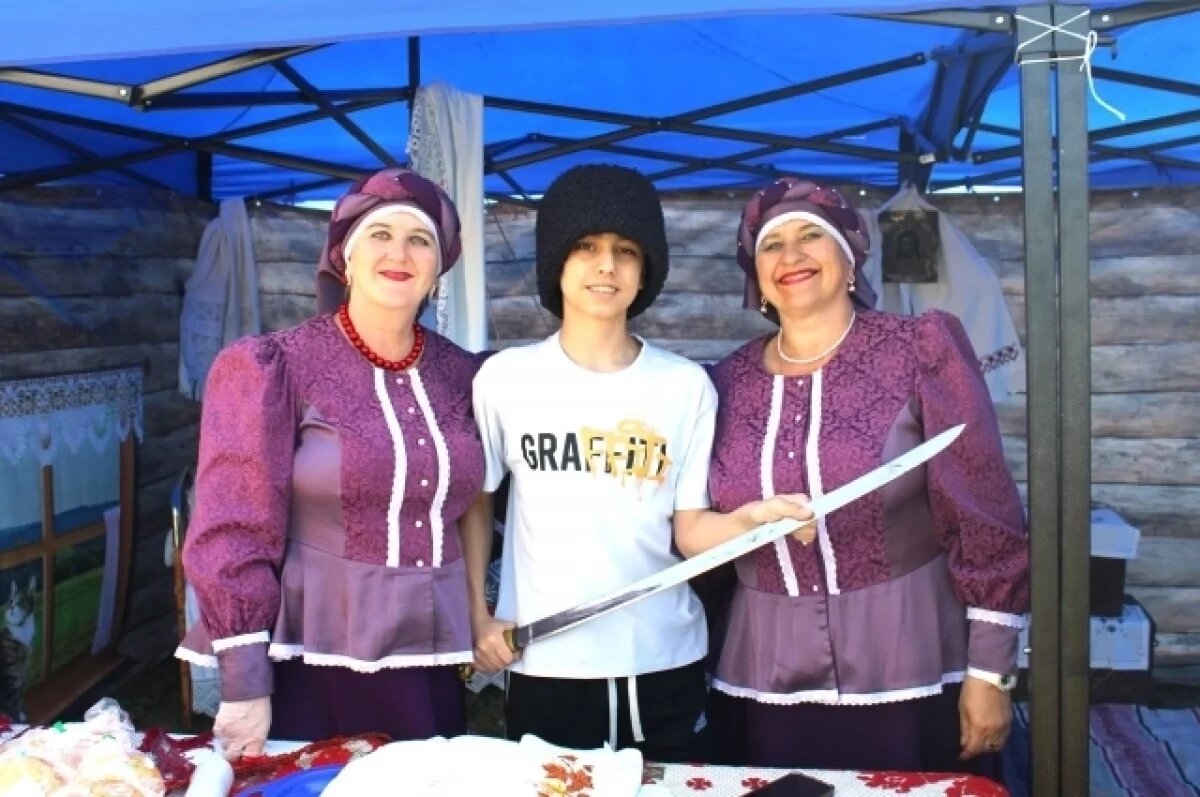    «Казачий спас» вновь собрал в Невьянске сотни гостей и участников