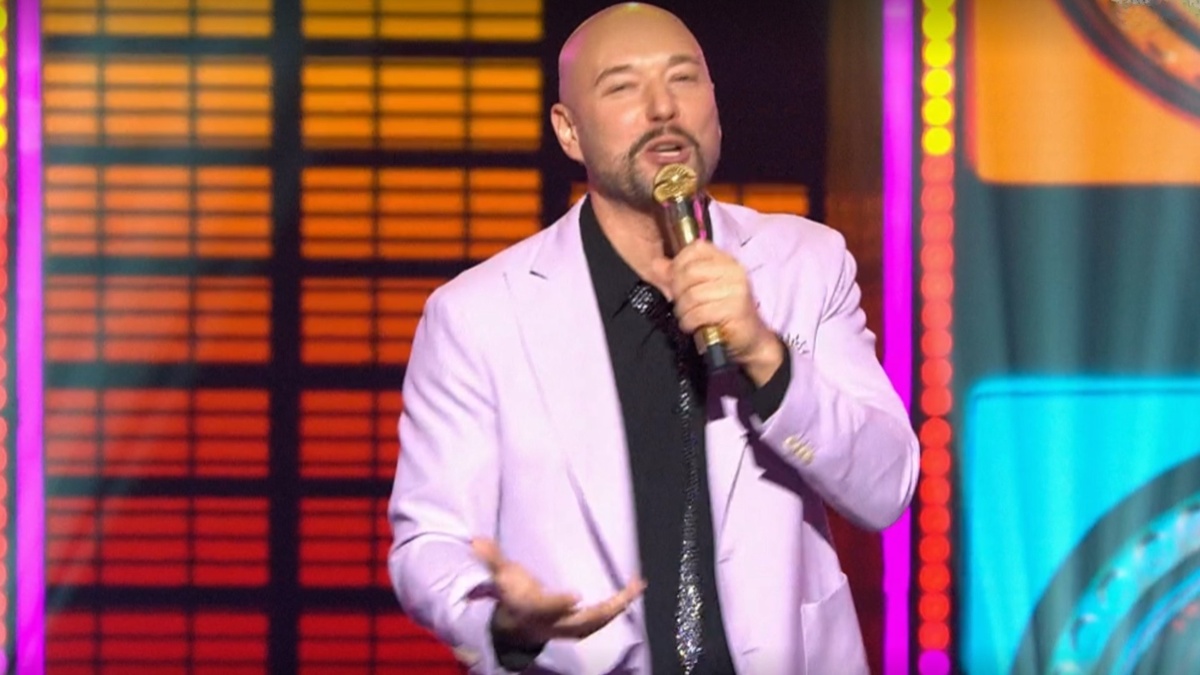 Ведущий шоу «Поймай меня, если сможешь» Владимир Маркони, 06.06. 2025, телеканал «Россия» 