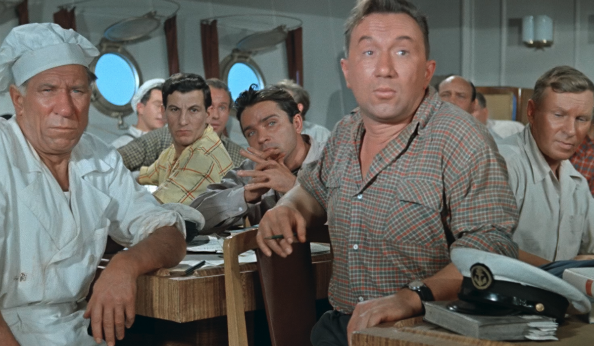    Кадр из фильма "Полосатый рейс" (1961)