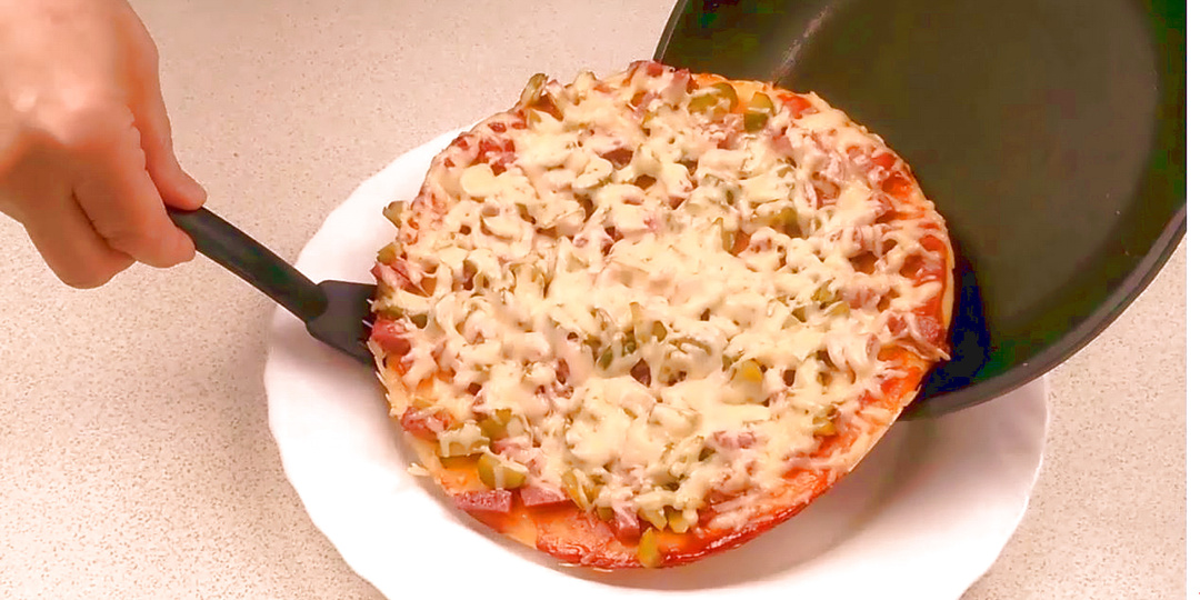 СУПЕР быстрая ПИЦЦА на сковороде за 10 минут!Быстрый рецепт пиццы от которого невозможно оторваться!Пицца на кефире