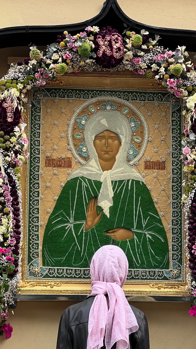 У иконы Матроны Московской 