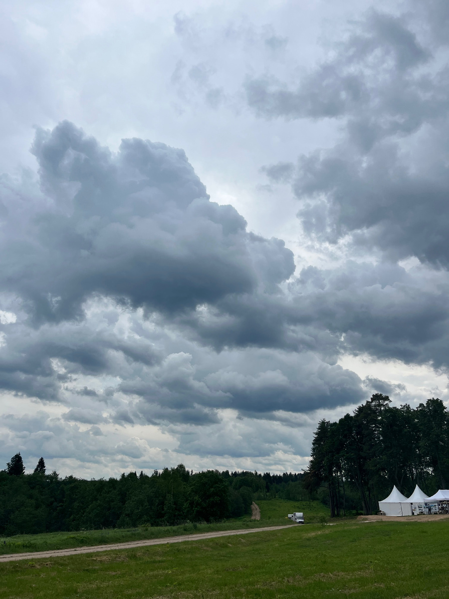 Фото автора . Облака были хороши!