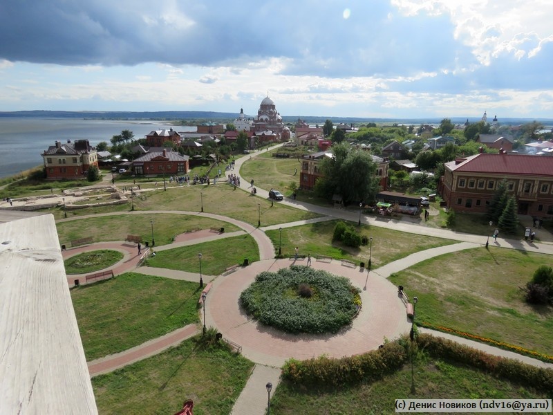 Остров-град Свияжск - вид с пожарной колончи