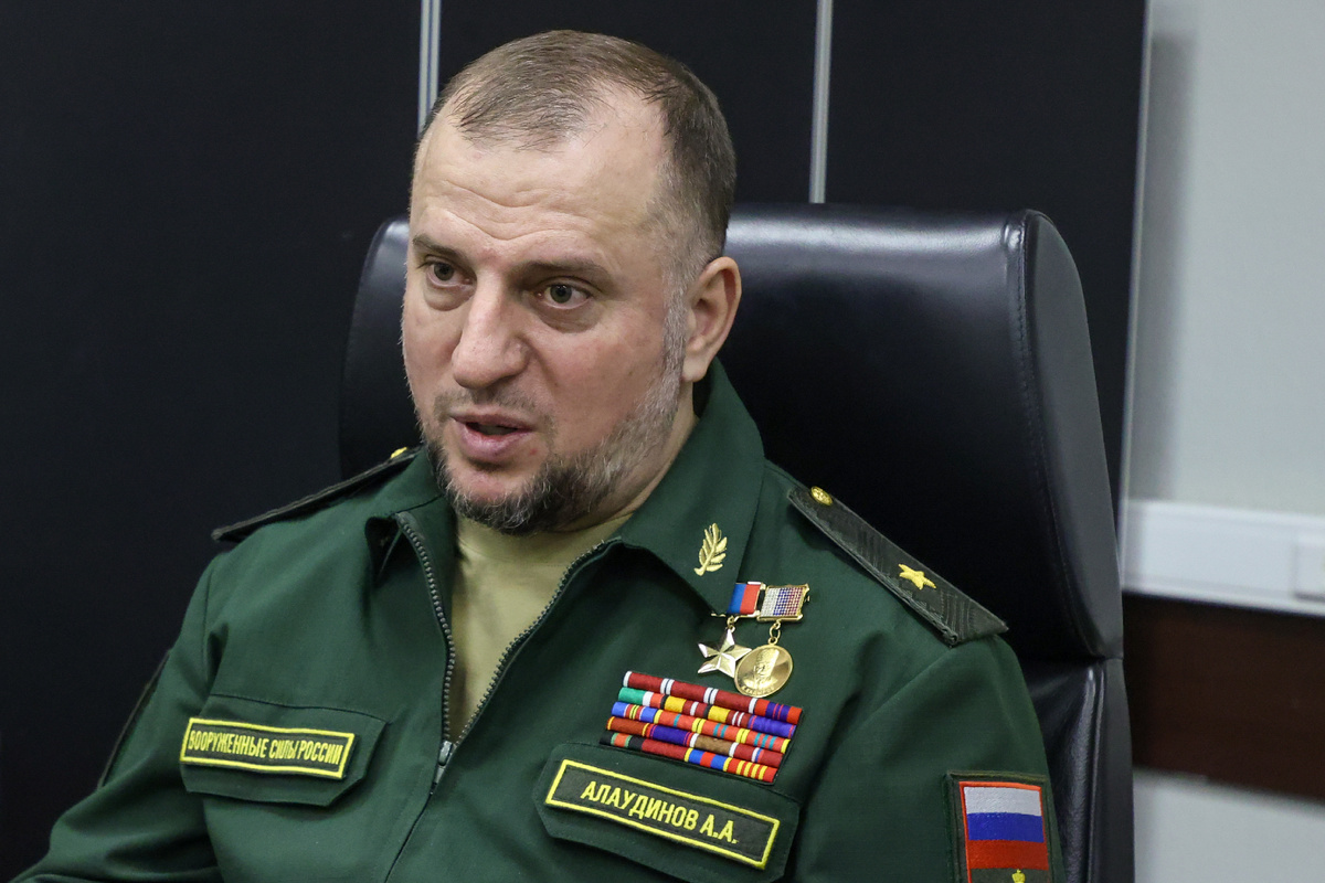 Алаудинова требуют наказать за оскорбление православного священника