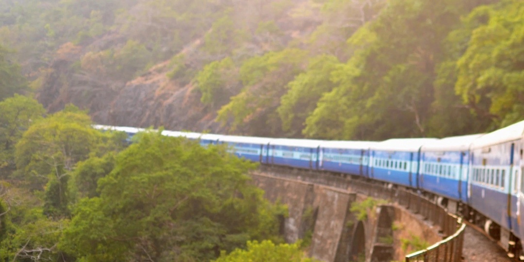 9 потрясающих маршрутов для путешествия по железной дороге