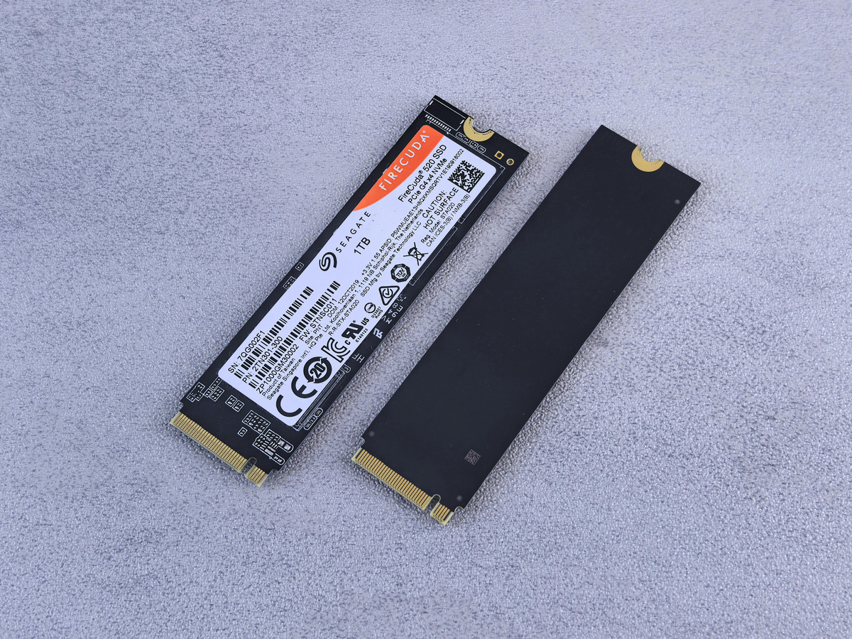 Жёсткий диск типа SSD