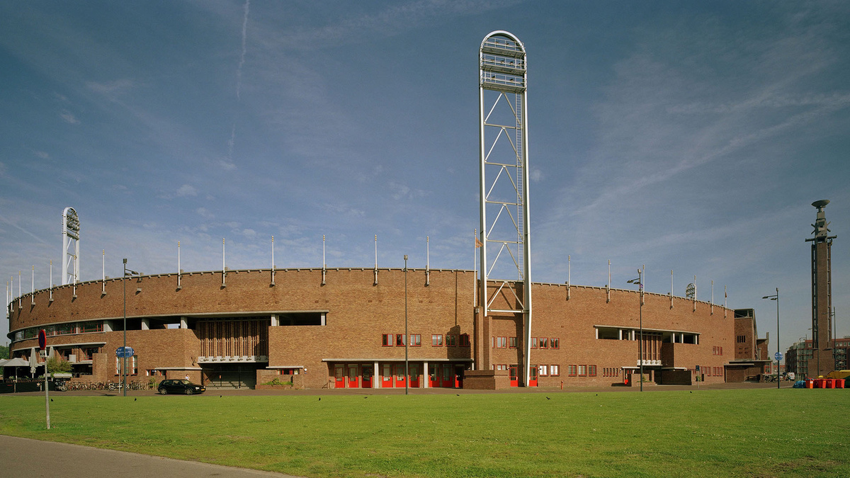 Олимпийский стадион в Амстердаме