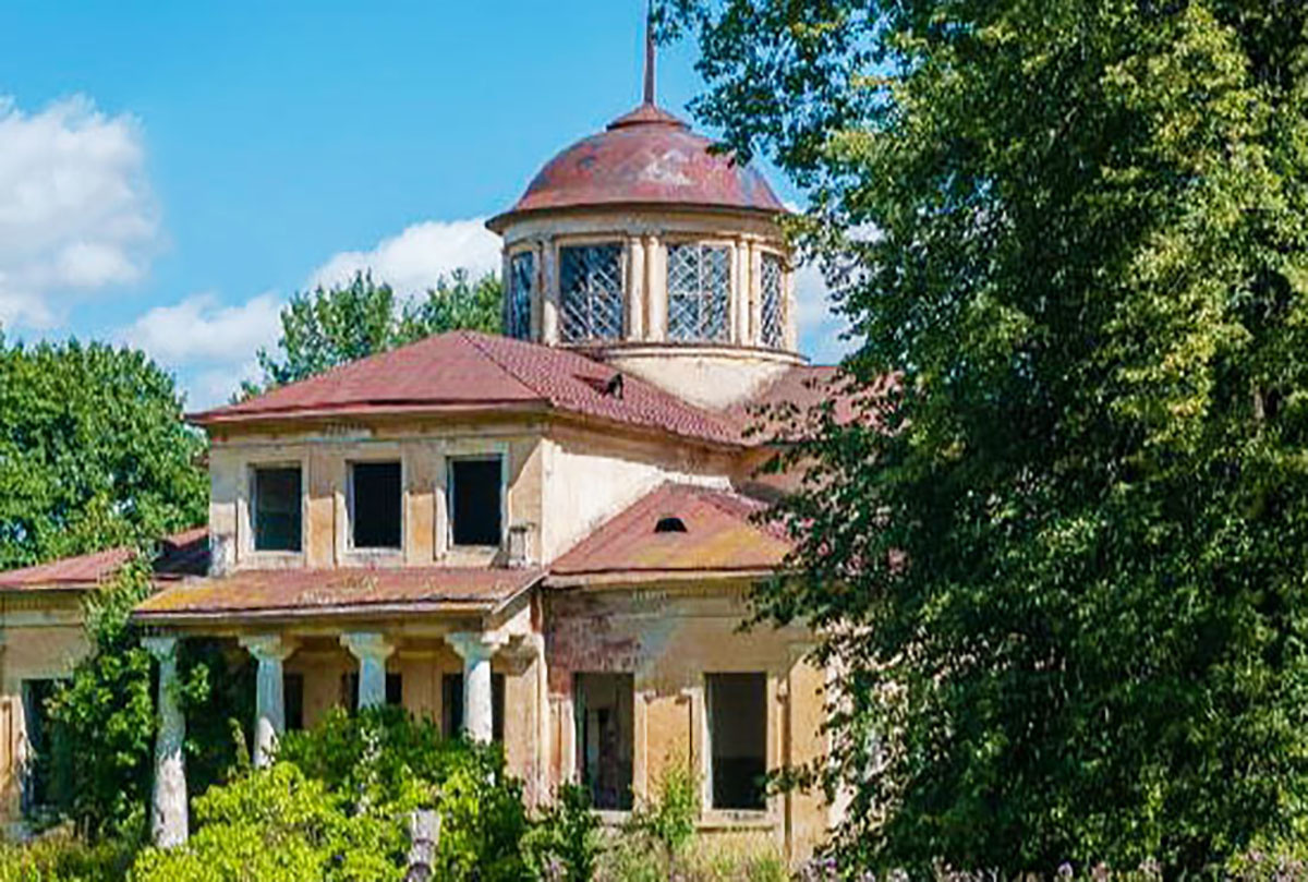 Усадьба дворянского рода Повалишиных в Смоленской области.
