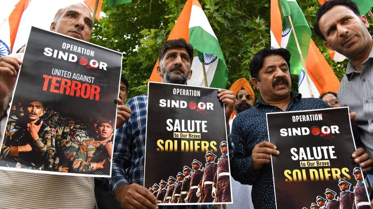    Акция в поддержку индийской армии, участвующей в очередном витке индо-пакистанского конфликта / Фото: Zuma / ТАСС