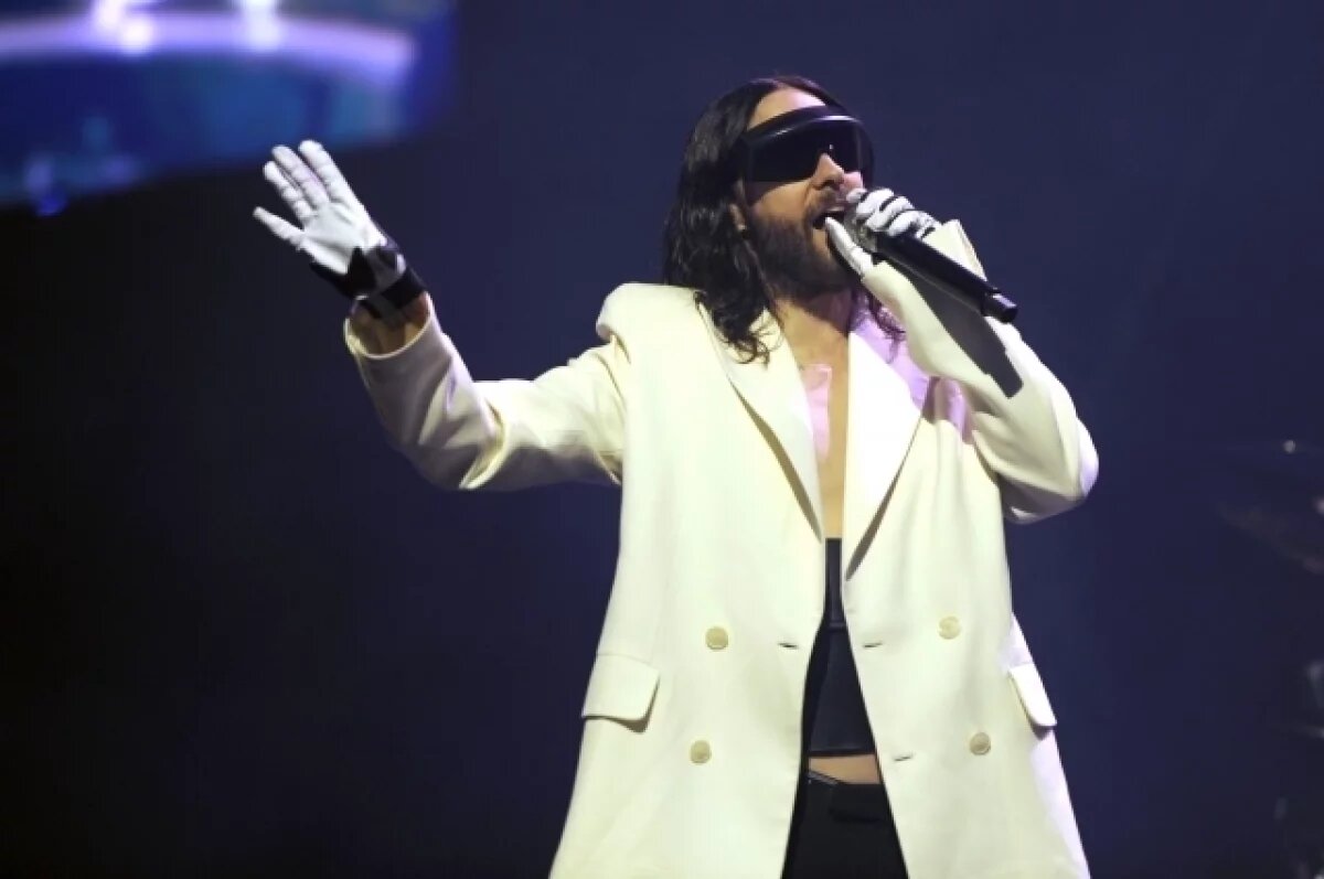    Air Mail: девять женщин обвинили Джареда Лето в домогательствах