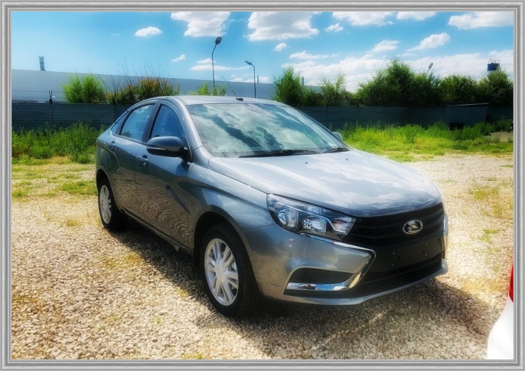 Вот вам и «народный автомобиль». Что-то явно пошло не так, раз люди избавляются от машин быстрее, чем съедают бутерброд на заправке.
