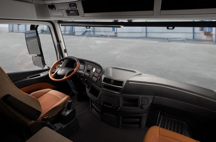 Современная кабина. /Фото: auto.rambler.ru.