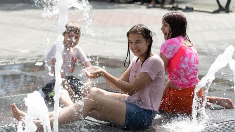   Жара в Барнауле. Фонтан. Источник: Анна Меньшикова