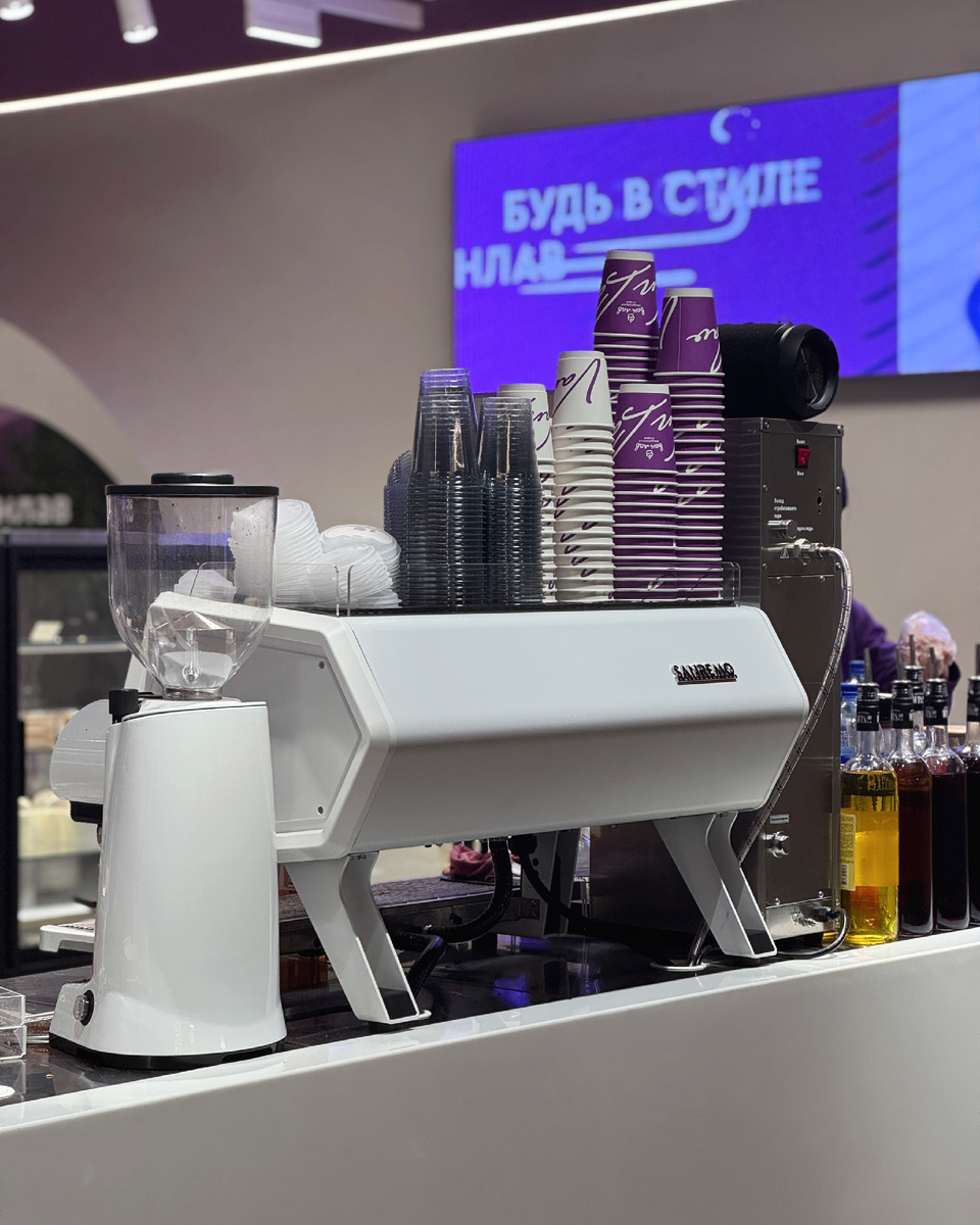 Вот она – стилёвая кофемашина Sanremo