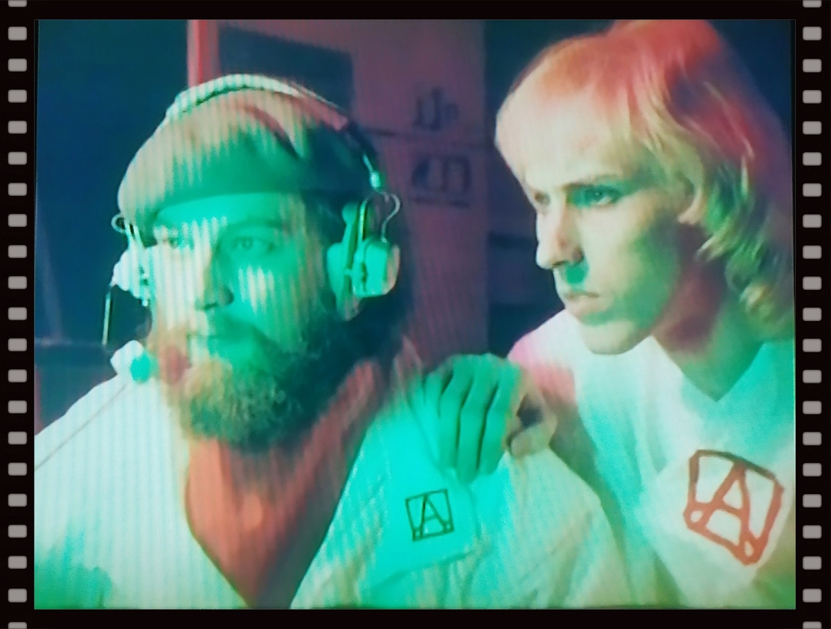 DVD 3: Мартин и Эдди несут службу